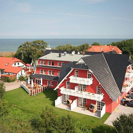 Strandhotel Deichgraf 格拉尔-米里茨 外观 照片